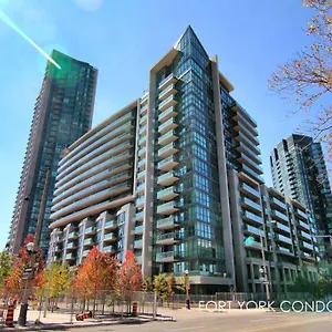 Appartement Lakefront Living Downtown - Free Parking, Gym, Indoor Pool, Toronto